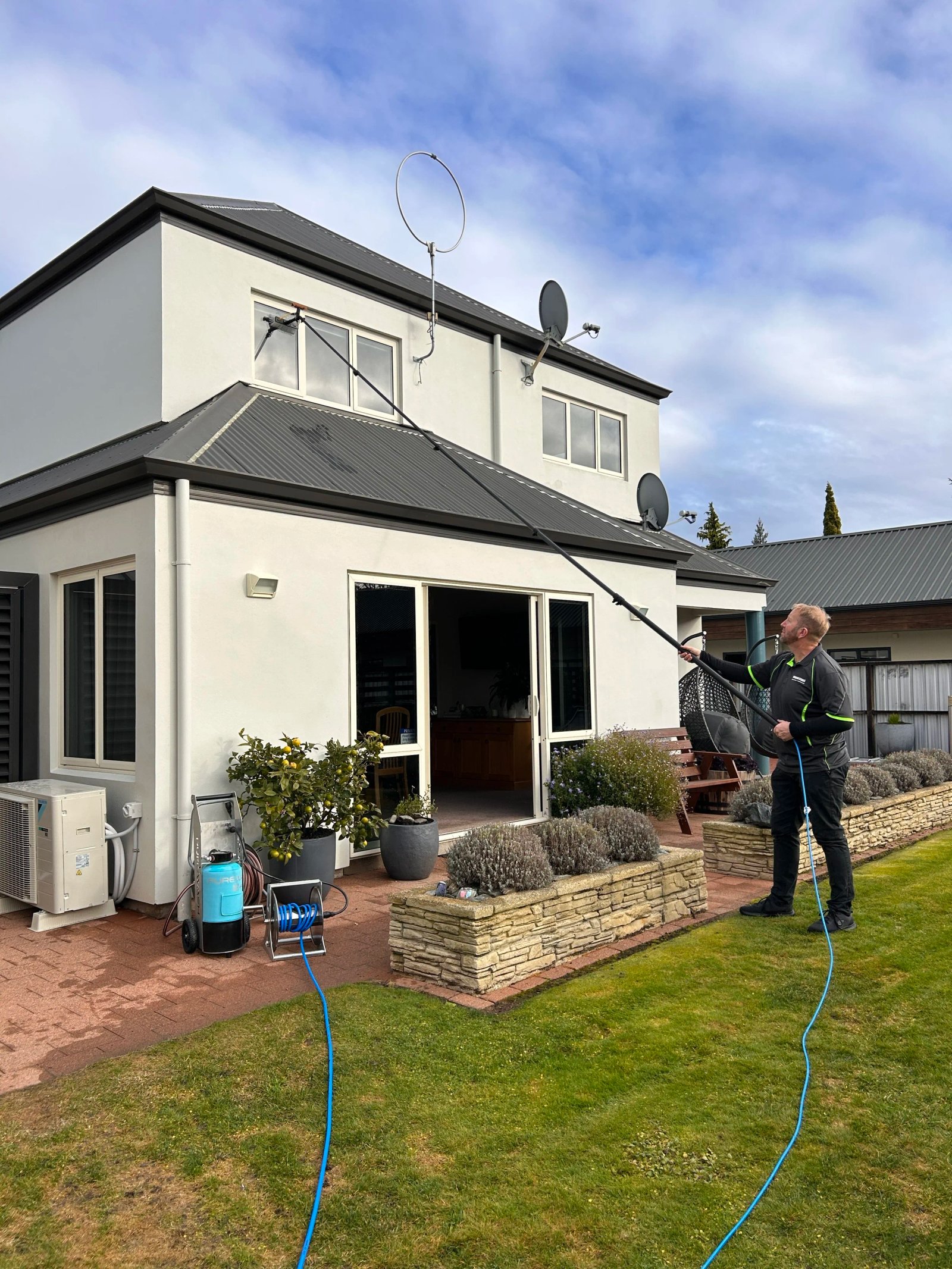 Professional window cleaning Te Anau